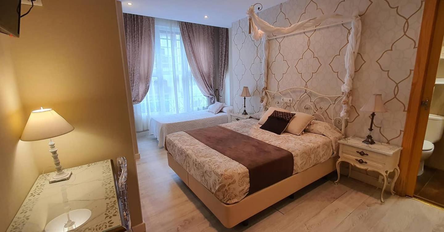Hosteria Villa De Castro 카스트로우르디알레스 외부 사진
