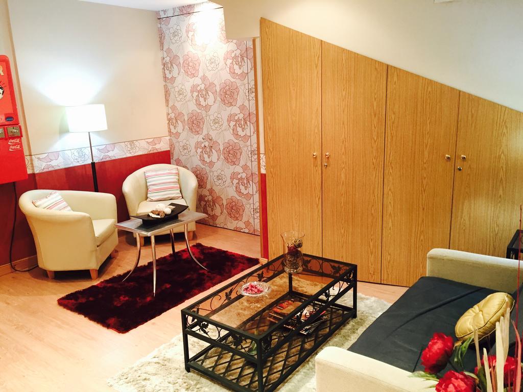 Hosteria Villa De Castro 카스트로우르디알레스 외부 사진
