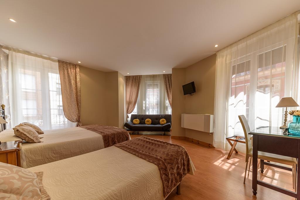 Hosteria Villa De Castro 카스트로우르디알레스 외부 사진